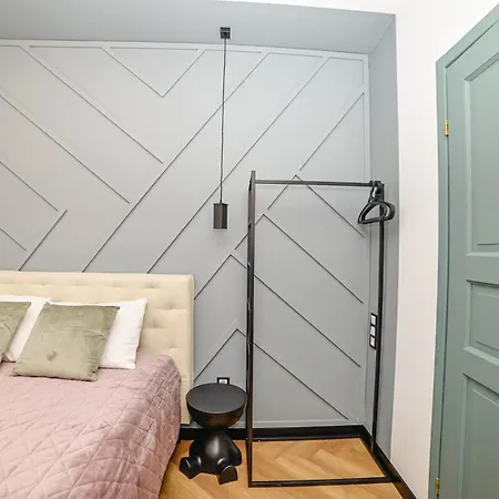Homly Nook *